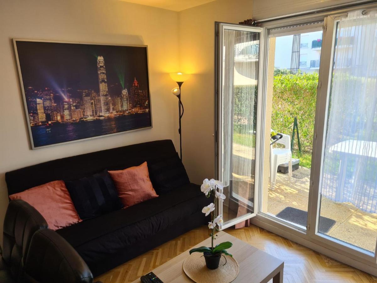 Appartement Avec Rez De Jardin A Disneyland Montévrain Exteriér fotografie