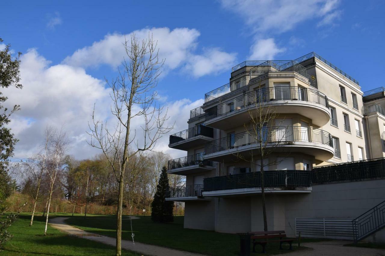 Appartement Avec Rez De Jardin A Disneyland Montévrain Exteriér fotografie