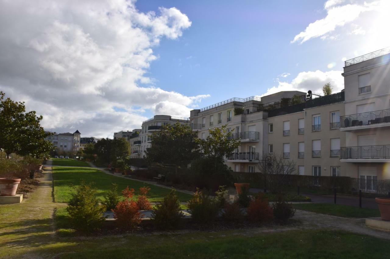 Appartement Avec Rez De Jardin A Disneyland Montévrain Exteriér fotografie