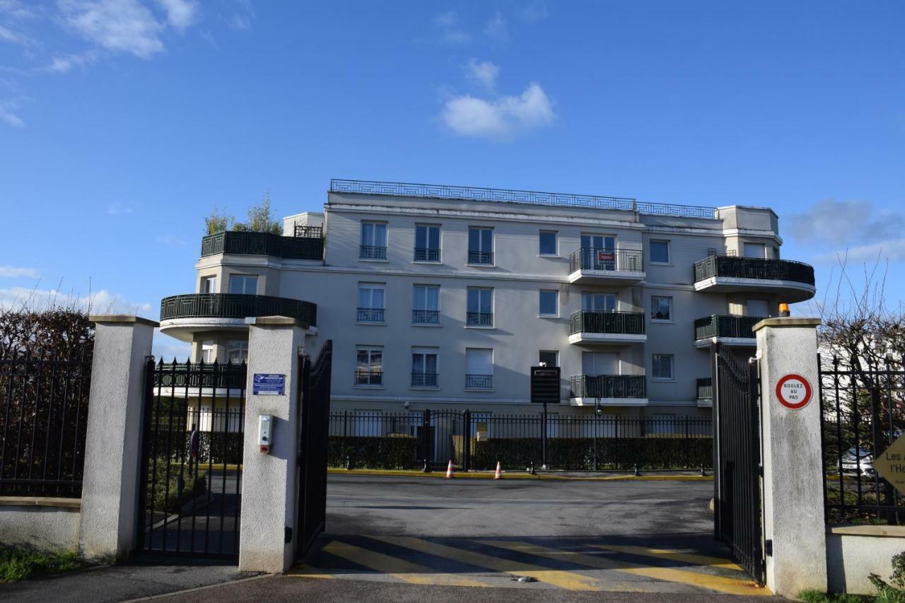 Appartement Avec Rez De Jardin A Disneyland Montévrain Exteriér fotografie